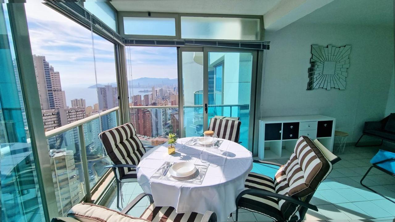 Skyline 14 Large And Sunny All-Day Balcony With Stunning Sea Views เบนิดอร์ม ภายนอก รูปภาพ
